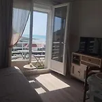 Avec Vue Sur 公寓